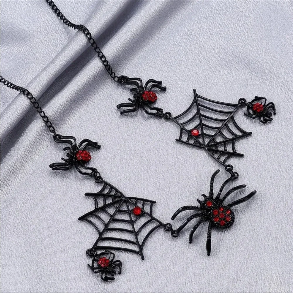 Gothic Black Spider Web Pendant Necklace Women Clavicle Chain Halloween Gifts - Picture 6 of 9
